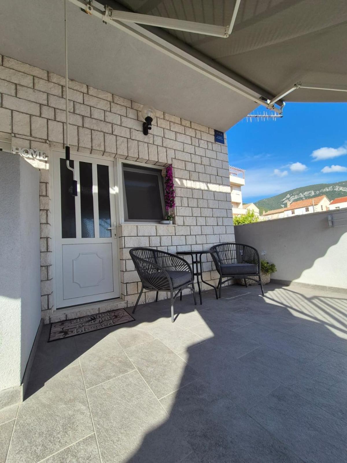 Apartment Karla Komiža Zewnętrze zdjęcie