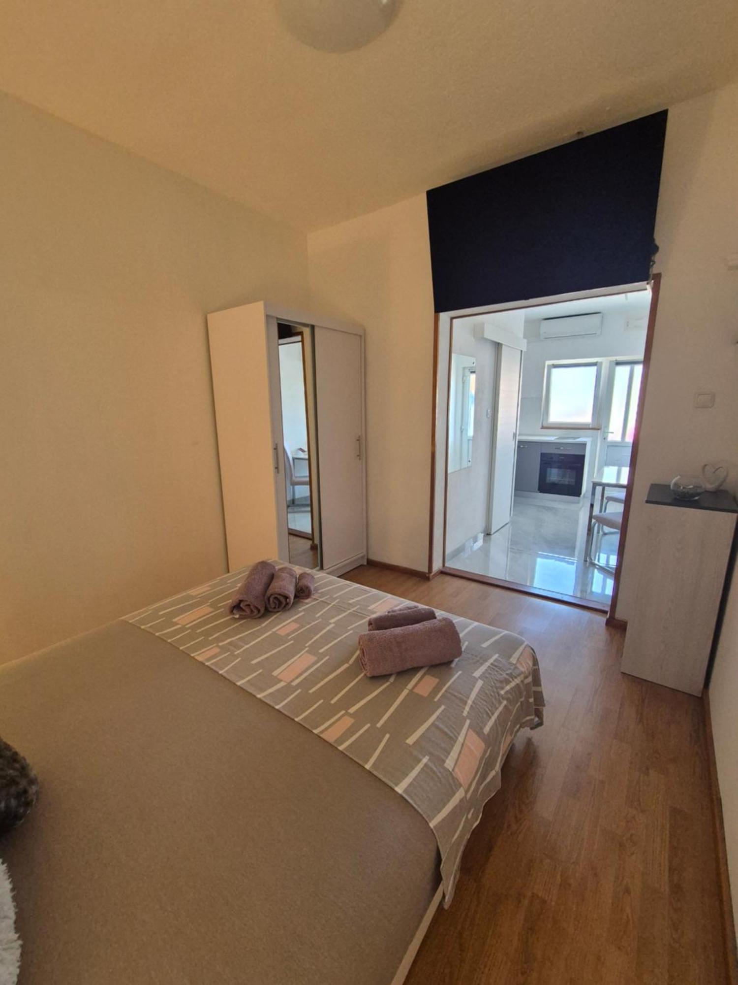 Apartment Karla Komiža Zewnętrze zdjęcie